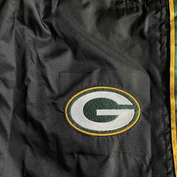 Green Bay Packers Cargo Track Pants - Picture 2 of 4